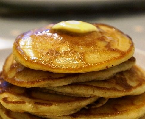 How to Make Fluffy Pancakes | Easy Buttermilk Pancakes (without Buttermilk)