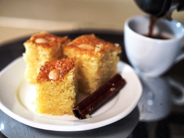 Kalo Prama Recipe | Greek Cypriot Semolina Cake with Syrup | Cyprus Desserts