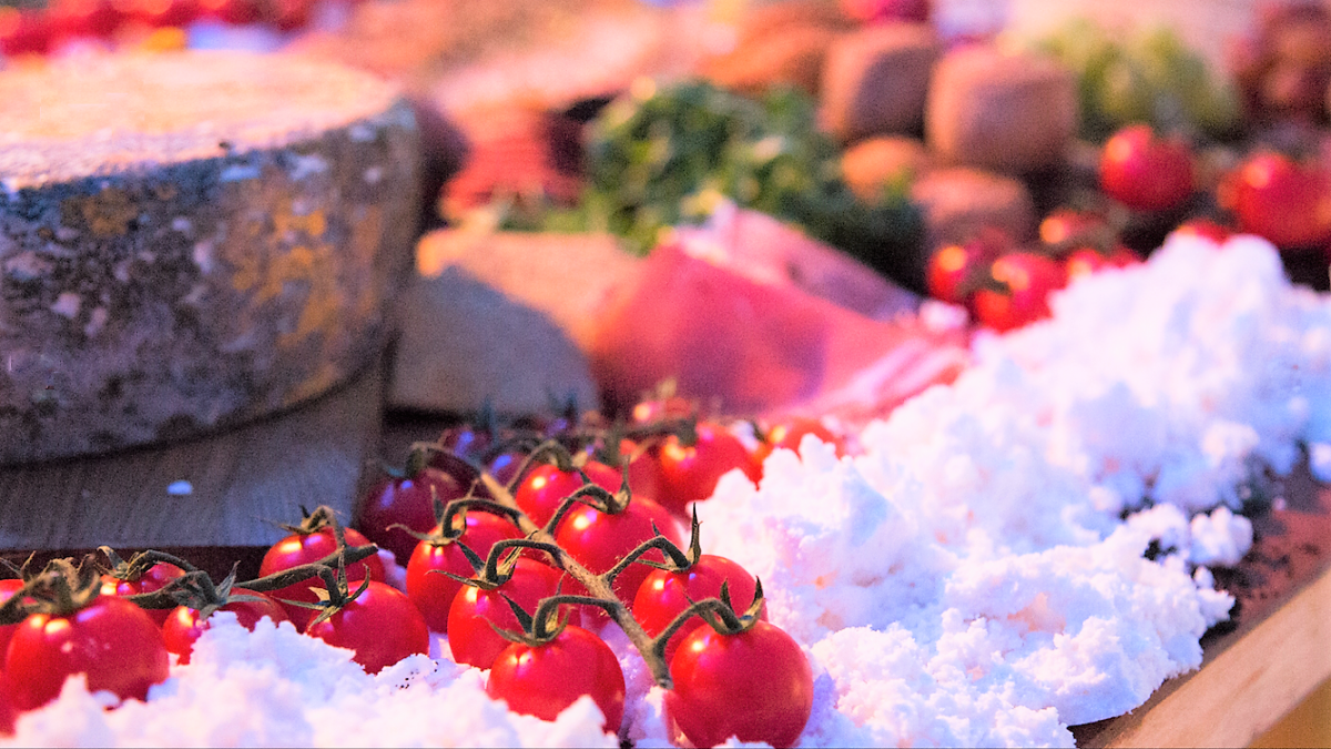 Edible snow (cinnamon flavoured) by Theo
