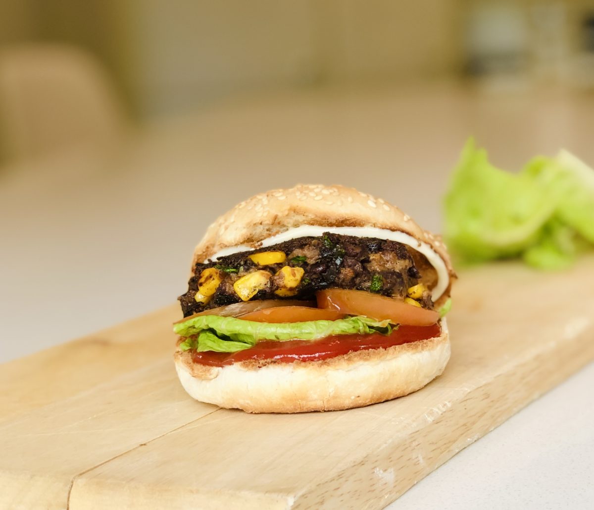 WEDNESDAY 29TH APRIL – Homemade vegan burgers